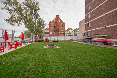 Surf and Surfside apartments and townhomes in Downtown Madison, WI. Fully Furnished, studio, one bedroom, 2 bedroom. Lake views. Managed by Wisconsin Management Company